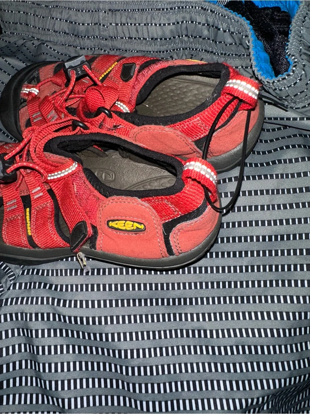 Keen Newport H2 Sandals RED Kids' 3Y